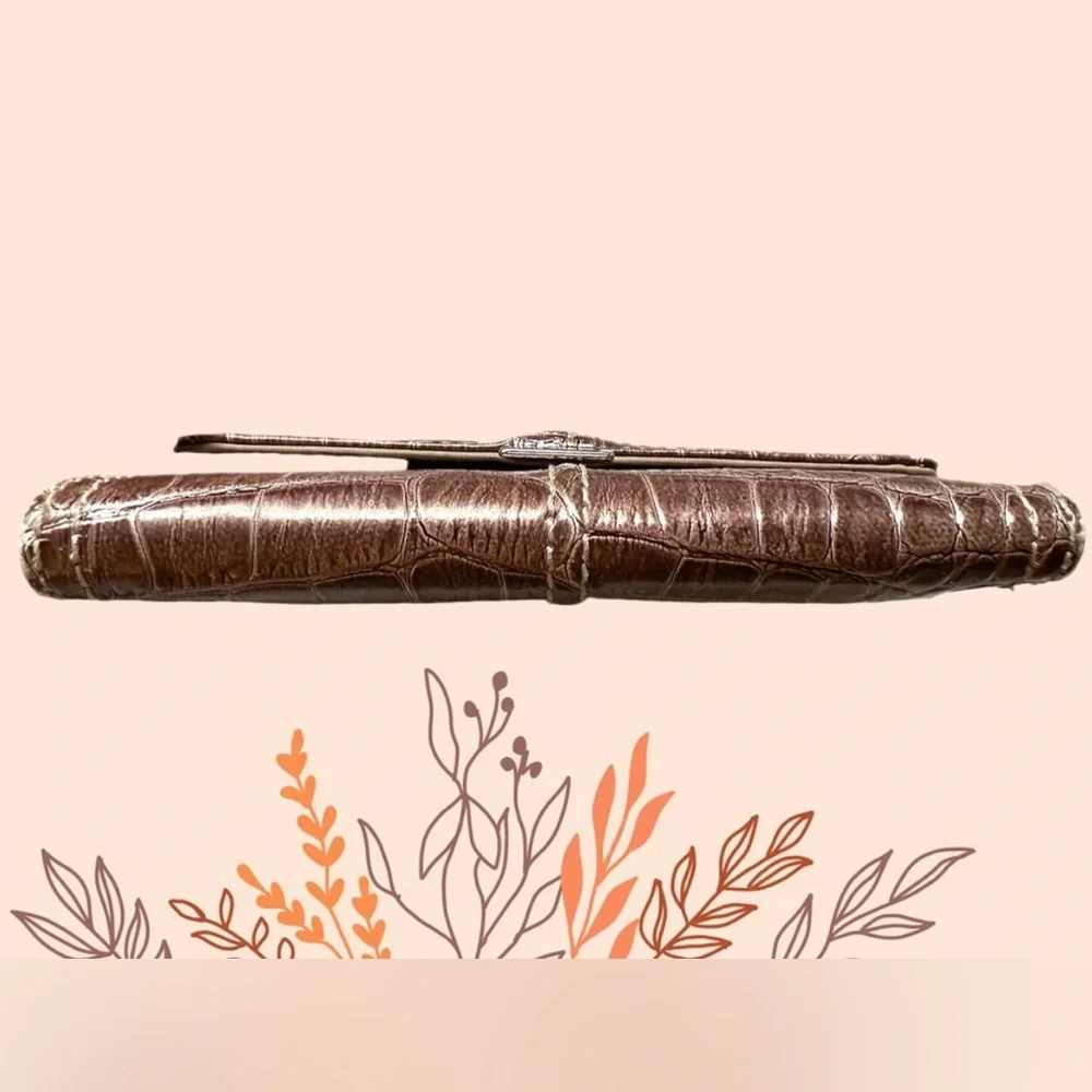 Liz Claiborne Vintage Faux Brown Crocodile Trifold Wallet - Picture 8 of 12